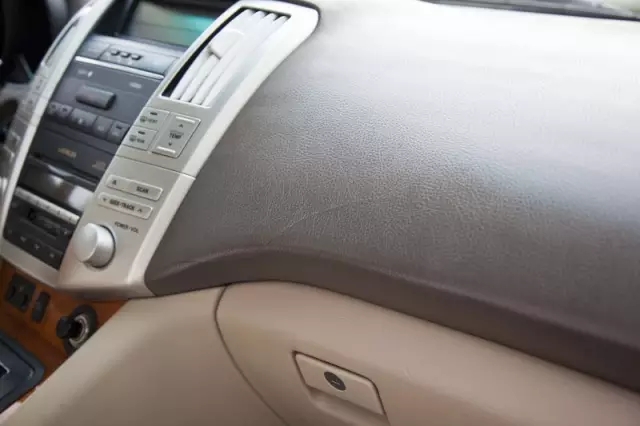 【天嬌用車學(xué)】暴曬后的汽車究竟有多毒？超乎你想象